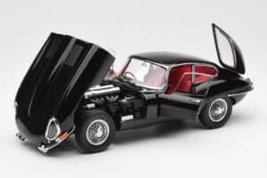 Jaguar E-Type 3.8 Series 1 ブラック Kyosho 1:18 08954BK メタル - 画像 2/8