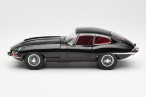 Jaguar E-Type 3.8 Series 1 ブラック Kyosho 1:18 08954BK メタル - 画像 4/8