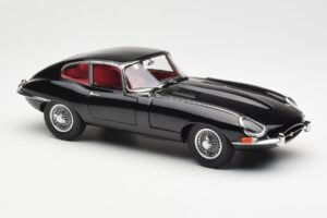 Jaguar E-Type 3.8 Series 1 ブラック Kyosho 1:18 08954BK メタル - 画像 6/8