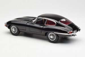 Jaguar E-Type 3.8 Series 1 ブラック Kyosho 1:18 08954BK メタル - 画像 7/8