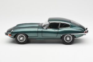 Jaguar E-Type 3.8 Series 1 ダークグリーン Kyosho 1:18 08954DG メタル - 画像 4/8