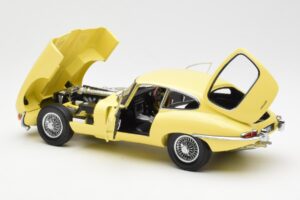 Jaguar E-Type 3.8 Series 1 ライトイエロー Kyosho 1:18 08954LY メタル - 画像 5/8