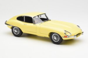 Jaguar E-Type 3.8 Series 1 ライトイエロー Kyosho 1:18 08954LY メタル - 画像 6/8