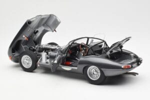 Jaguar E-Type Series 1 Coupe Lightweight ダークグレー AUTOart 1:18 73647 メタル - 画像 5/8