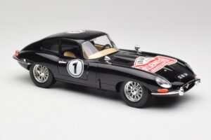 Jaguar E-Type Series 1 #1 British Racing Green Bburago 1:18 3018-M3 メタル - 画像 6/8