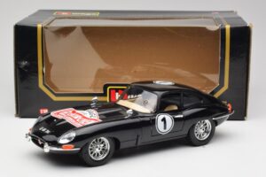 Jaguar E-Type Series 1 #1 British Racing Green Bburago 1:18 3018-M3 メタル - 画像 8/8