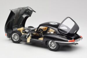 Jaguar E-Type Series 1 #1 British Racing Green Bburago 1:18 3018-M3 メタル - 画像 5/8