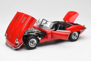 Jaguar E-Type Roadster Series III V12 レッド AUTOart 1:18 73523 メタル - 画像 2/8