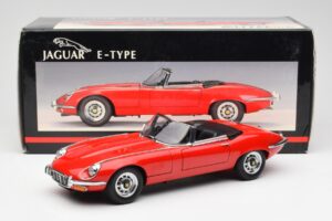 Jaguar E-Type Roadster Series III V12 レッド AUTOart 1:18 73523 メタル - 画像 8/8