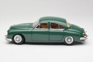 Jaguar Mk II ブリティッシュレーシンググリーン Maisto 1:18 50287 メタル - 画像 4/8