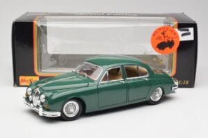 Jaguar Mk II ブリティッシュレーシンググリーン Maisto 1:18 50287 メタル - 画像 8/8