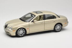 Jaguar S-Type X200 ブロンズ Maisto 1:18 50332 メタル