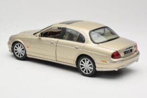 Jaguar S-Type X200 ブロンズ Maisto 1:18 50332 メタル - 画像 7/8