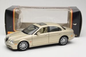 Jaguar S-Type X200 ブロンズ Maisto 1:18 50332 メタル - 画像 8/8