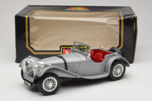 Jaguar SS100 シルバー Bburago 1:18 3006-M2 メタル - 画像 6/6