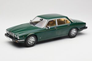 Jaguar XJ Series III ダークグリーン MCG 1:18 MCG18175 メタル