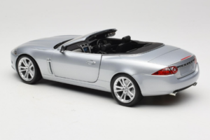 Jaguar XK X150 カブリオレ シルバー Minichamps 1:18 153130533 メタル - 画像 7/8