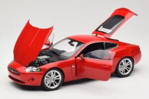 Jaguar XK X150 レッド Minichamps 1:18 150130503 メタル - 画像 2/8
