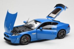 Jaguar XKR-S X150 French Racing ブルー AUTOart 1:18 73641 メタル - 画像 2/8