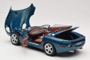 Jaguar XK180 グリーン Maisto 1:18 50337 メタル - 画像 5/8