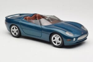 Jaguar XK180 グリーン Maisto 1:18 50337 メタル - 画像 6/8