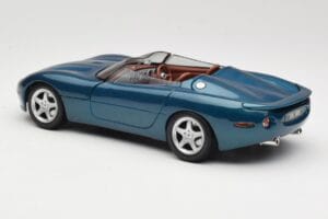 Jaguar XK180 グリーン Maisto 1:18 50337 メタル - 画像 7/8