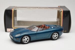Jaguar XK180 グリーン Maisto 1:18 50337 メタル - 画像 8/8