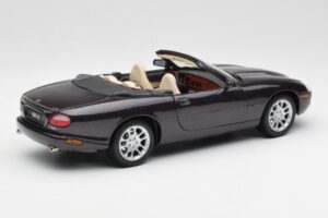 Jaguar XKR X100 カブリオレ グレー Maisto 1:18 50331 メタル - 画像 3/8