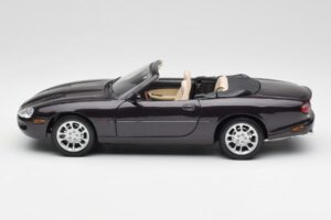 Jaguar XKR X100 カブリオレ グレー Maisto 1:18 50331 メタル - 画像 4/8