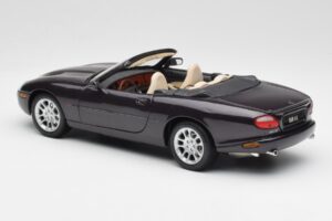 Jaguar XKR X100 カブリオレ グレー Maisto 1:18 50331 メタル - 画像 7/8