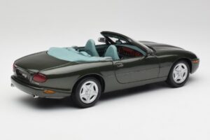 Jaguar XKR X100 カブリオレ グリーン Maisto 1:18 37800-M1 メタル - 画像 3/8