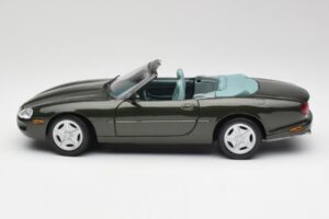 Jaguar XKR X100 カブリオレ グリーン Maisto 1:18 37800-M1 メタル - 画像 4/8