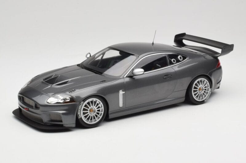 Jaguar XKR GT3 Grey Metallic Minichamps 1:18 150081390 メタル