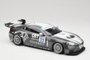 Jaguar XKR GT3 Quaife #33 P. Hall FIA GT3 Championship 2008 Minichamps 1:18 150081333 メタル - 画像 4/6