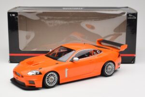 Jaguar XKR GT3 Racing Orange Minichamps 1:18 150081391 メタル - 画像 6/6