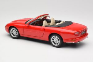 Jaguar XKR X100 レッド Maisto 1:18 50330 メタル - 画像 7/8