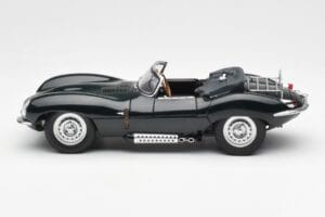 Jaguar XKSS Steve McQueen Personal Car AUTOart 1:18 73526 メタル - 画像 4/8