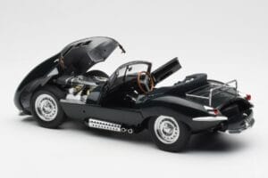 Jaguar XKSS Steve McQueen Personal Car AUTOart 1:18 73526 メタル - 画像 5/8