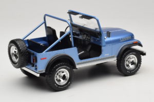 Jeep CJ-7 Laredo ブルー MCG 1:18 MCG18553 メタル - 画像 2/6