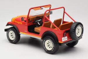 Jeep CJ-7 Renegade レッド MCG 1:18 MCG18110 メタル - 画像 5/6