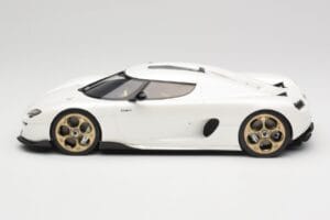 Koenigsegg CC850 Crystal White GT Spirit 1:18 GT903 レジン - 画像 3/6