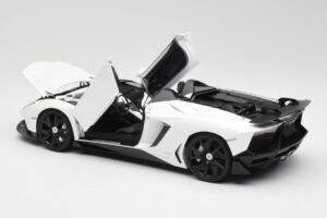 Lamborghini Aventador J ホワイト AUTOart 1:18 74674 メタル - 画像 5/8