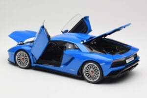 Lamborghini Aventador S LP740-4 Blue Nila AUTOart 1:18 79134 メタル - 画像 5/8