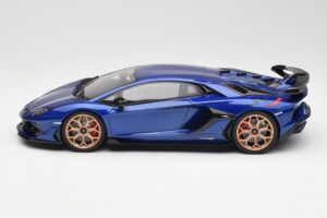 Lamborghini Aventador SVJ ブルー GT Spirit 1:18 GTS18512BL レジン - 画像 3/6