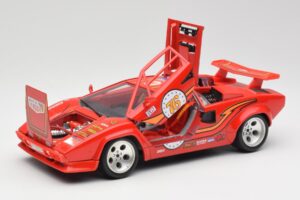 Lamborghini Countach レッド Bburago 1:18 3047 メタル - 画像 2/8