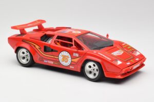 Lamborghini Countach レッド Bburago 1:18 3047 メタル - 画像 6/8