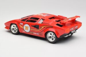 Lamborghini Countach レッド Bburago 1:18 3047 メタル - 画像 7/8