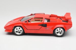 Lamborghini Countach レッド Bburago 1:18 3047-M1 メタル - 画像 4/8