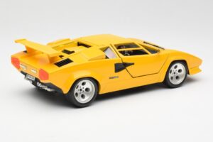 Lamborghini Countach イエロー Bburago 1:18 3037 メタル - 画像 3/8