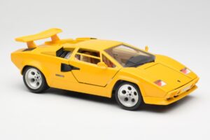 Lamborghini Countach イエロー Bburago 1:18 3037 メタル - 画像 6/8